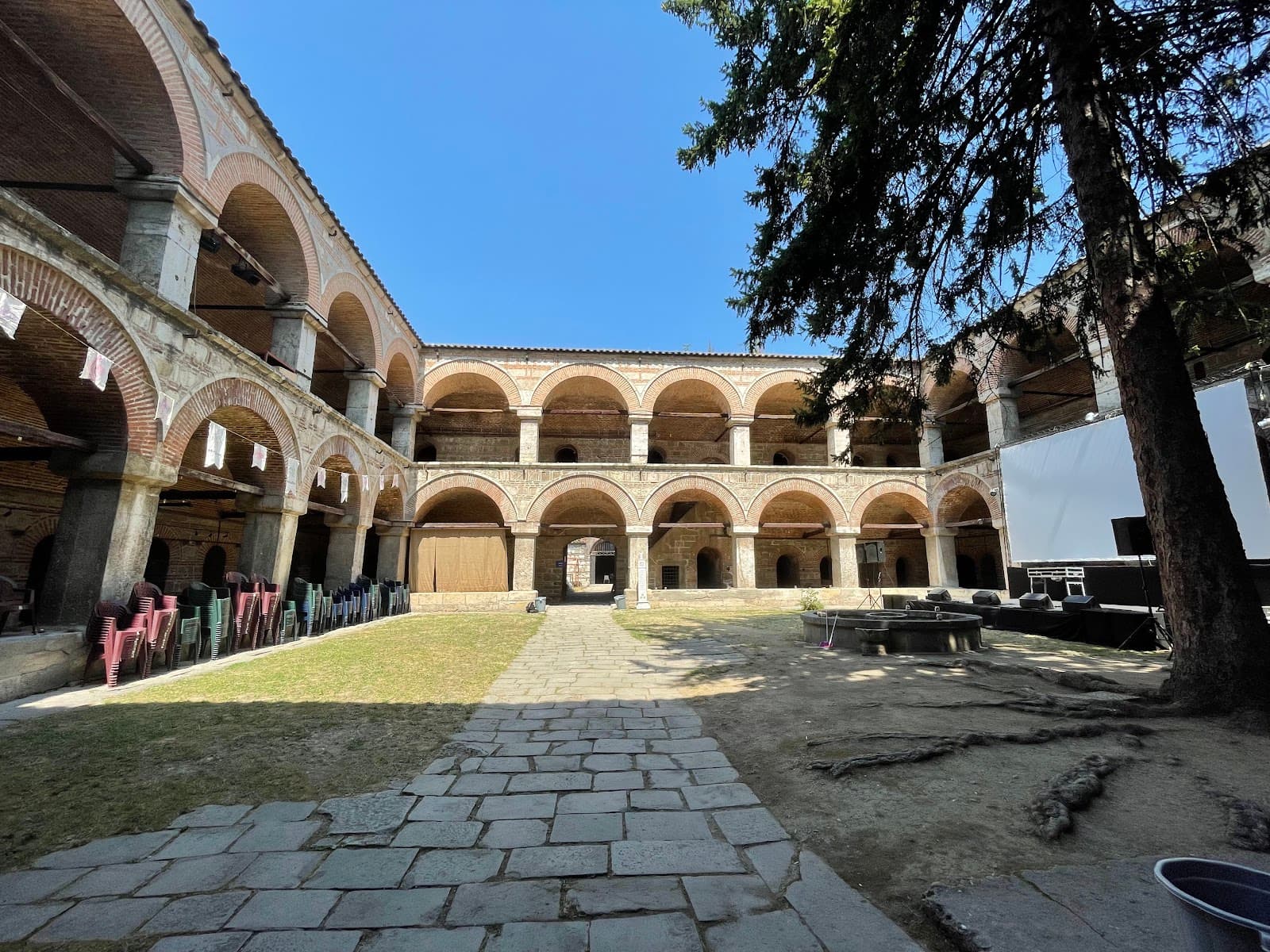 Kuršumli An - Image 1