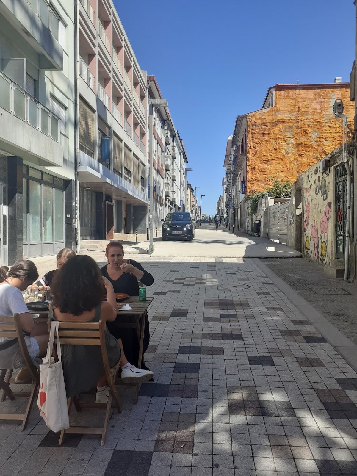 Rua Miguel Bombarda Porto - Image 1