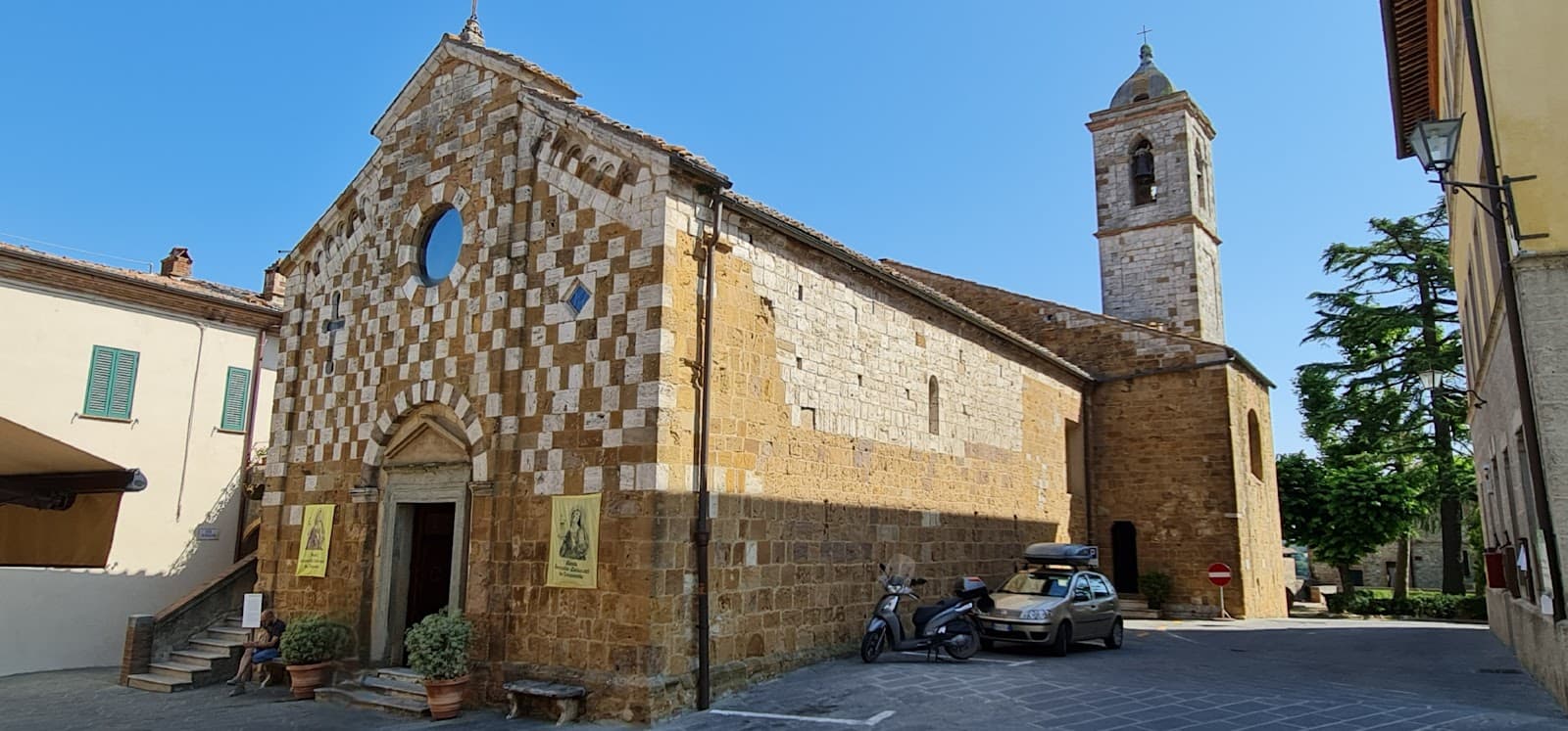 Trequanda Historic Centre - Image 1