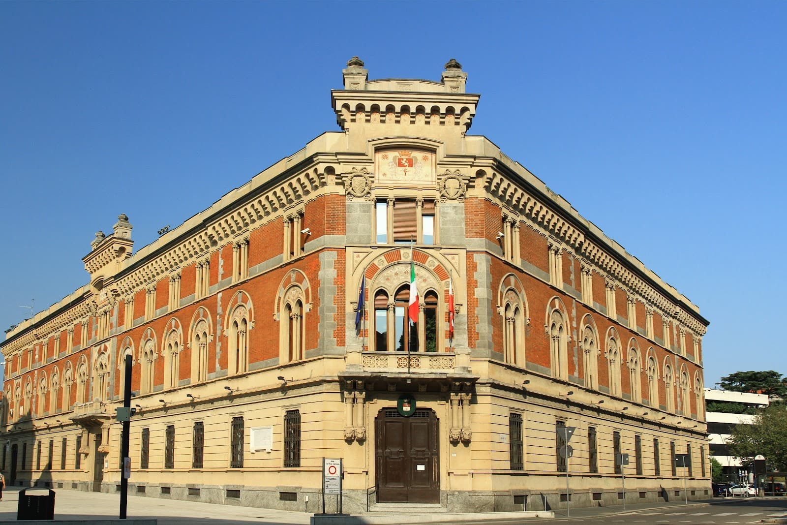 Palazzo Malinverni (Town Hall) - Image 1
