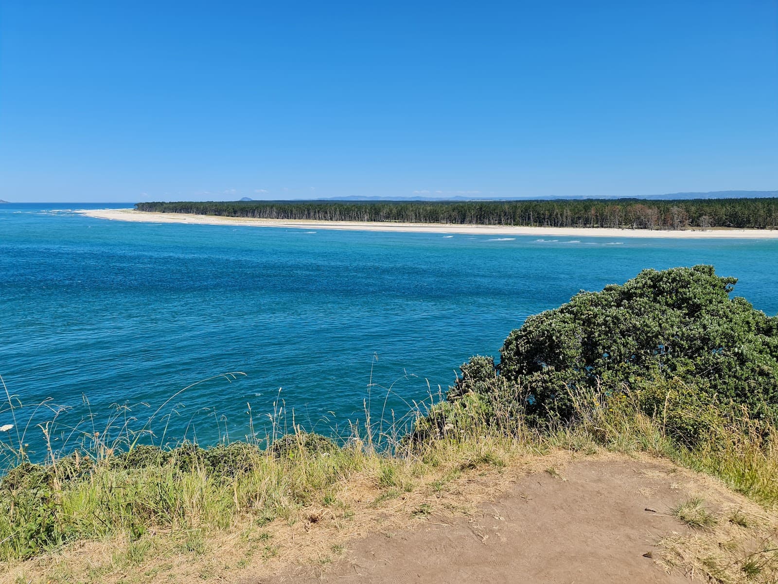Bowentown Heads Anzac Bay - Image 1