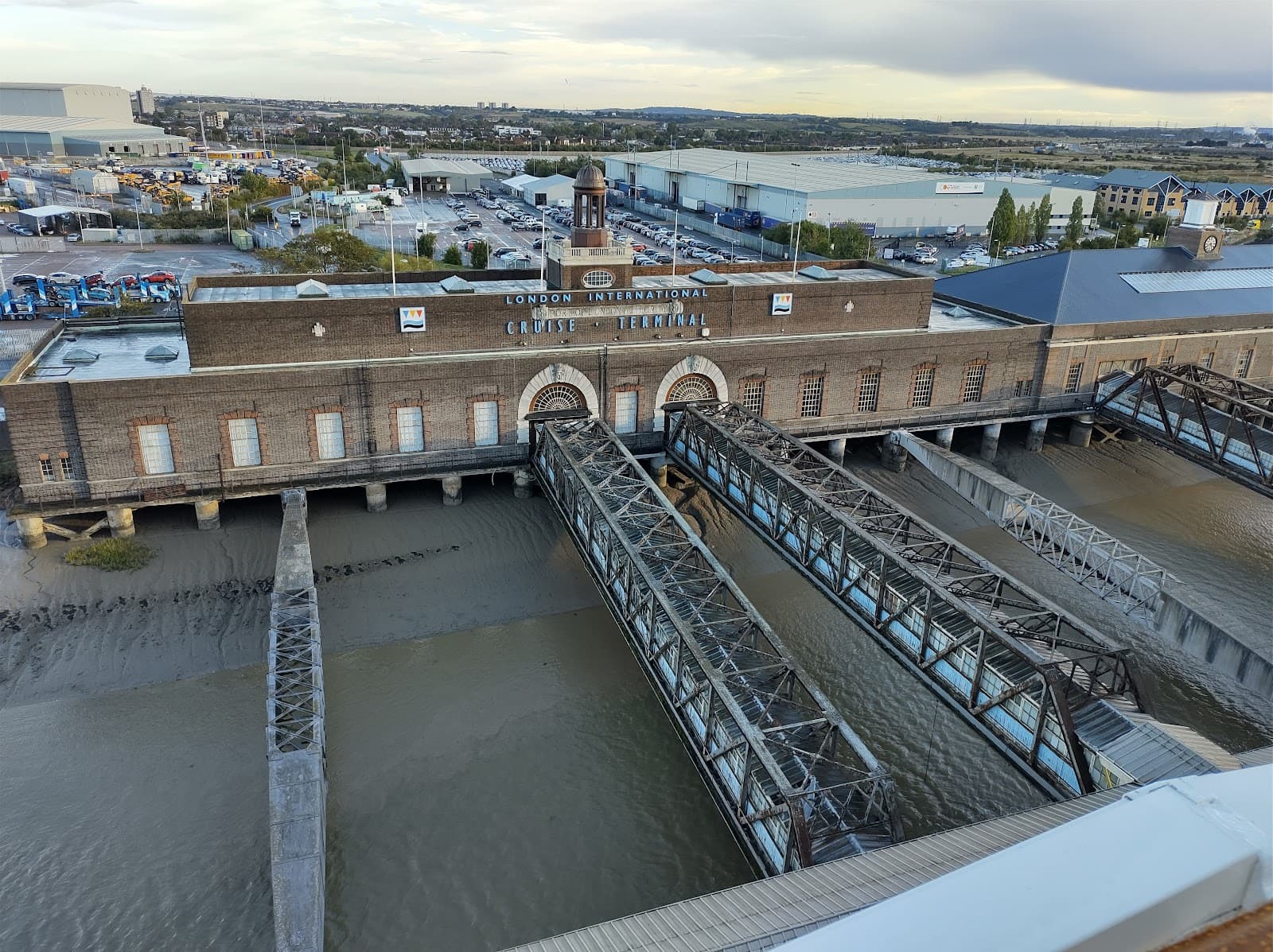 Tilbury Cruise Terminal & Landing Stage - Image 1