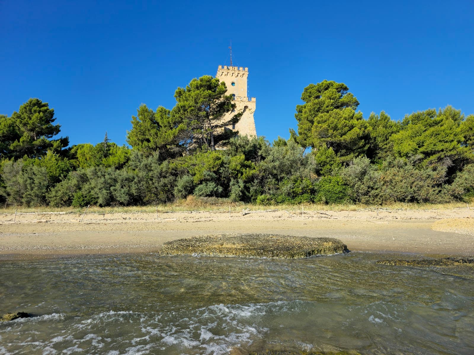 Torre del Cerrano (Pineto) (day trip) - Image 1
