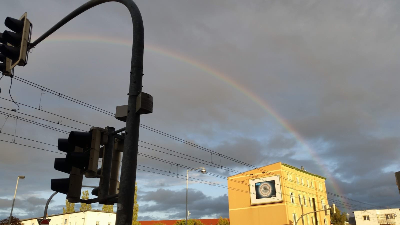 Cracau riverside district - Image 1