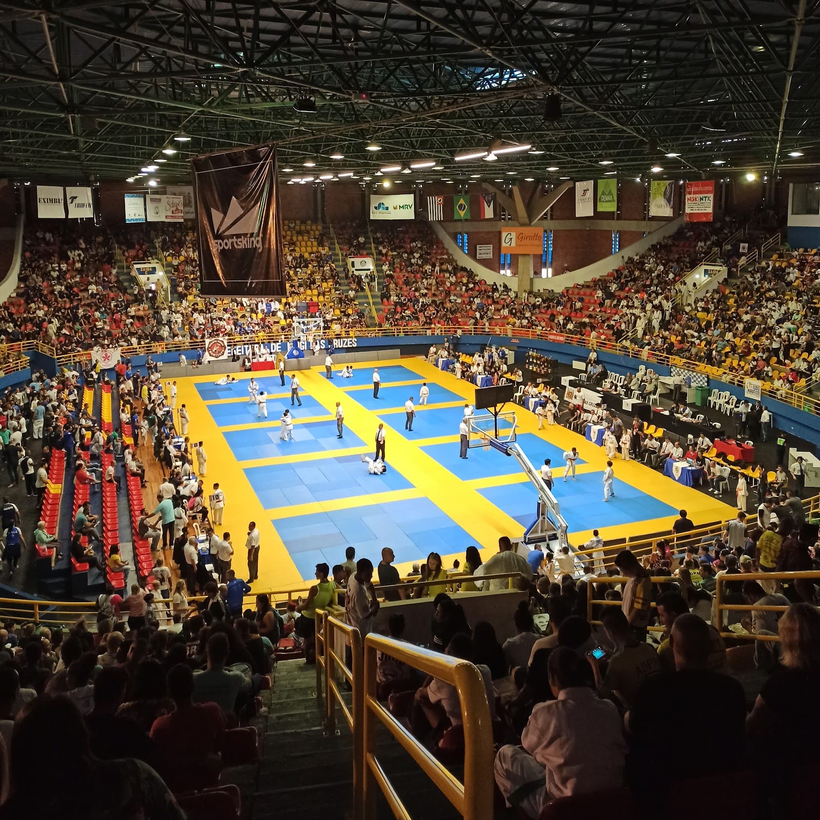 Ginásio Municipal Professor Hugo Ramos - Image 1