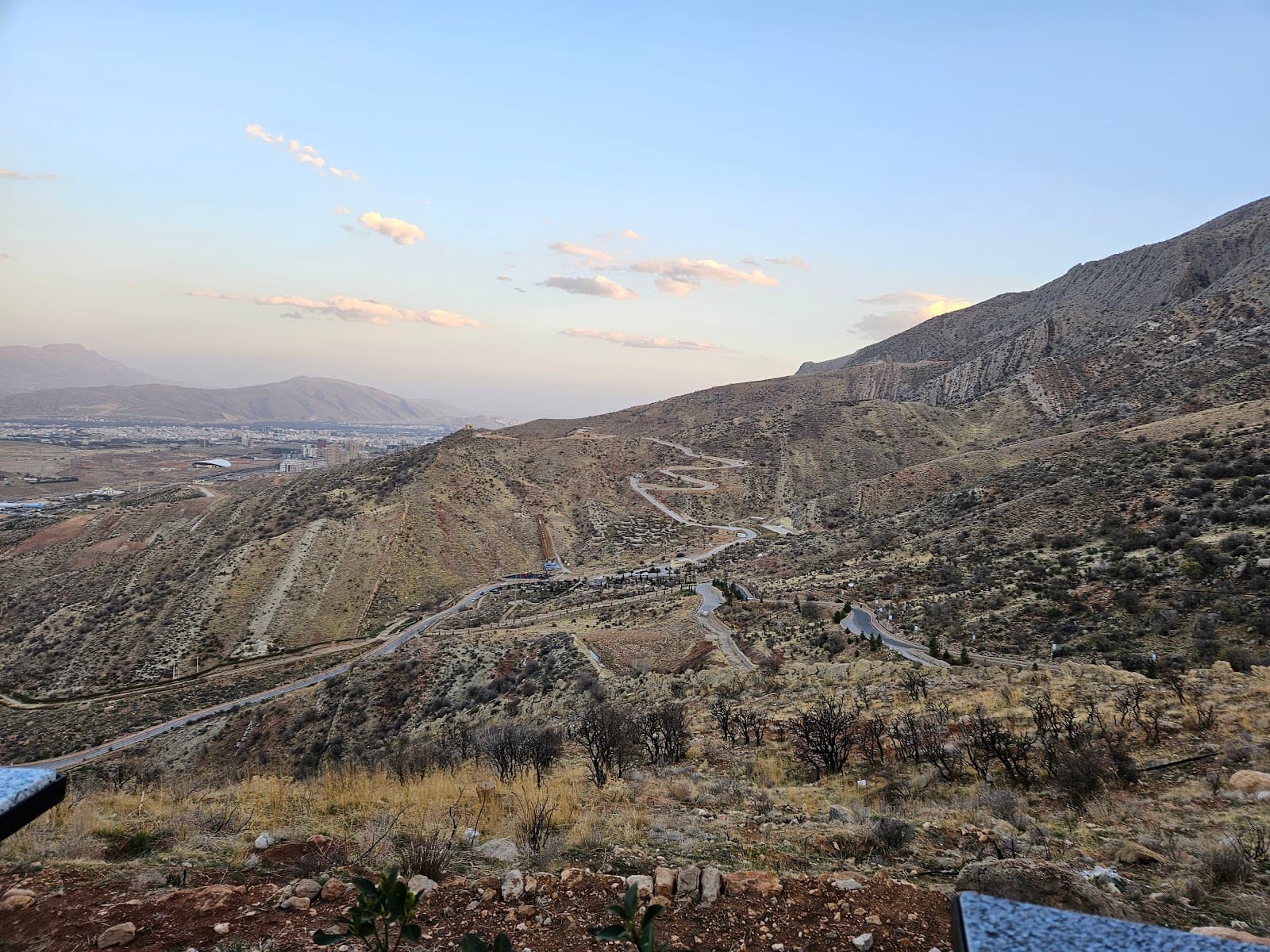 Derak Mountain Park Shiraz Telecabin - Image 1