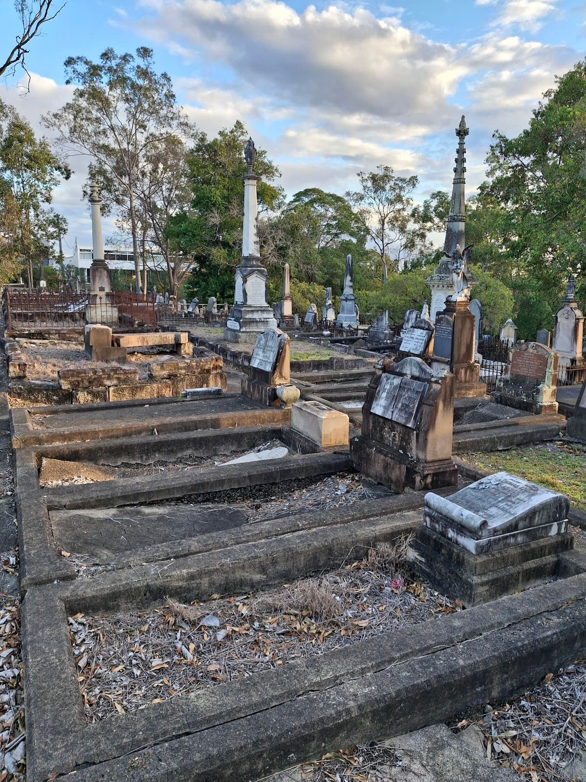 South Brisbane Cemetery Brisbane - Image 1