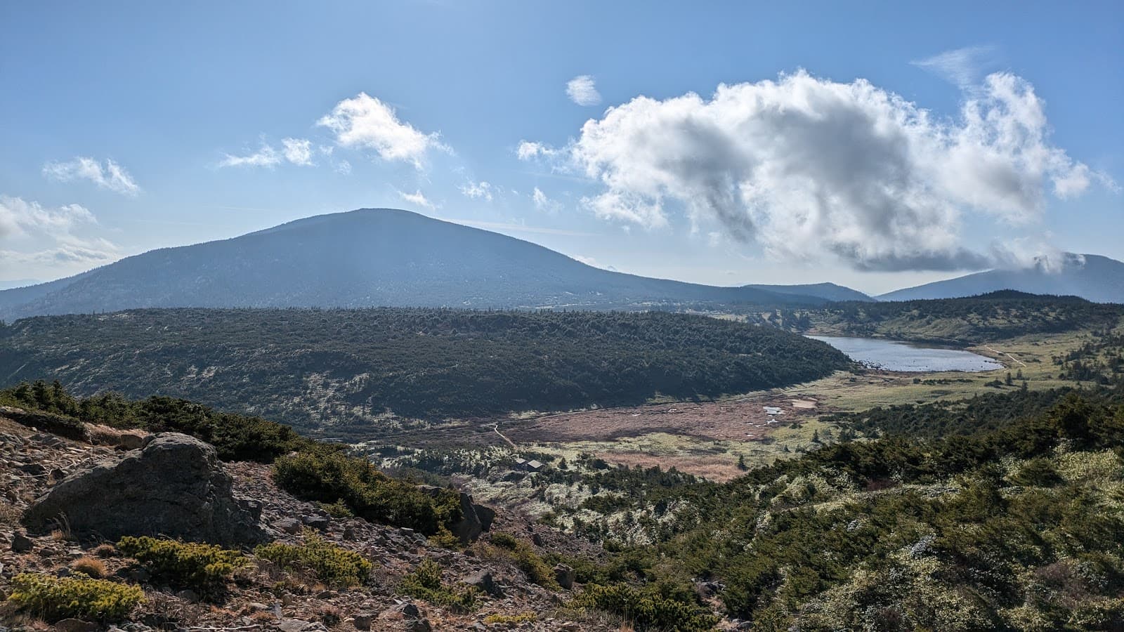Bandai-Asahi National Park: Urabandai Area - Image 1