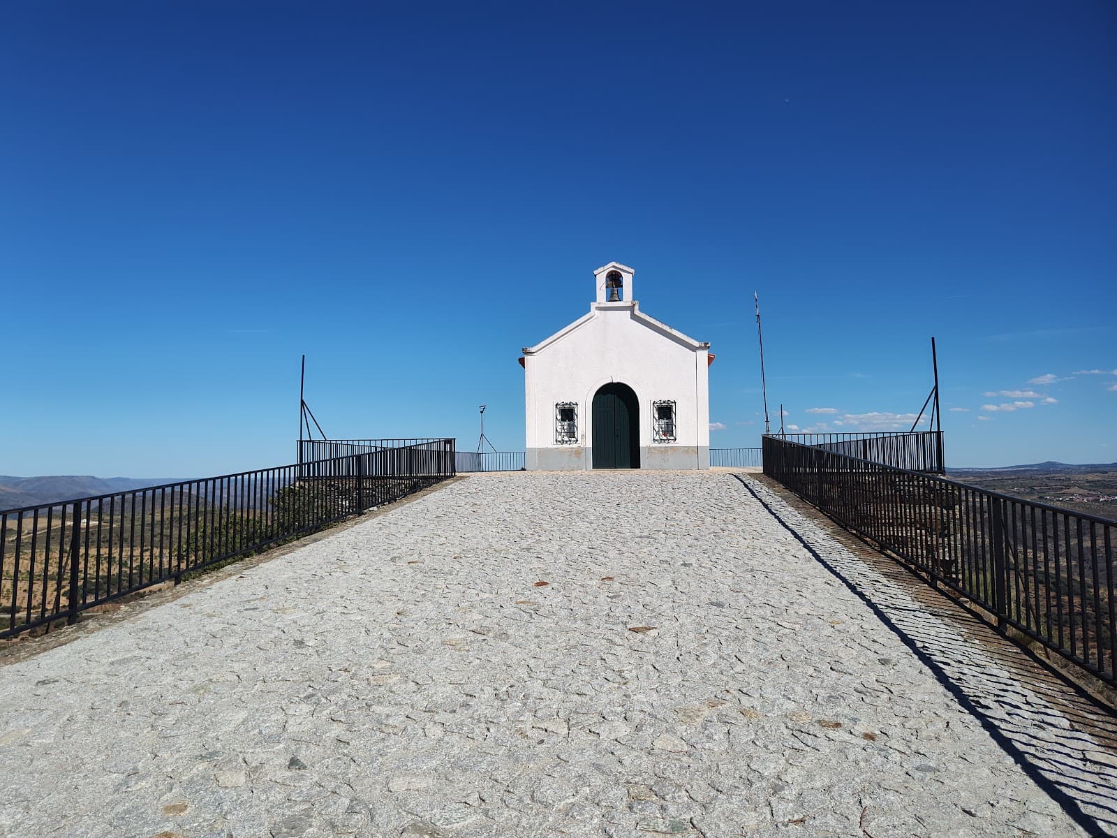 Miradouro de São Gabriel Vila Nova de Foz Côa - Image 1
