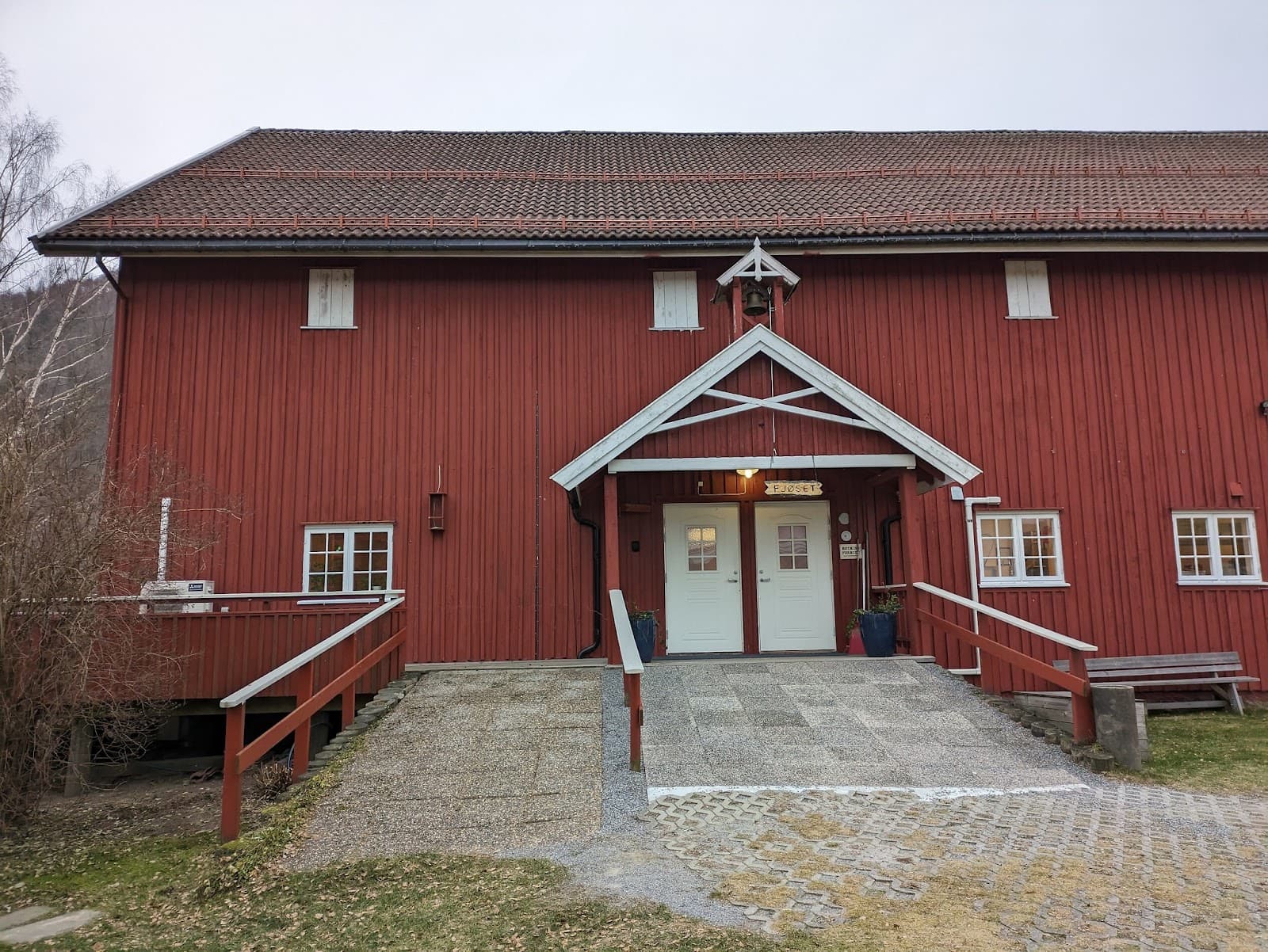 Hedrum Bygdetun - Image 1