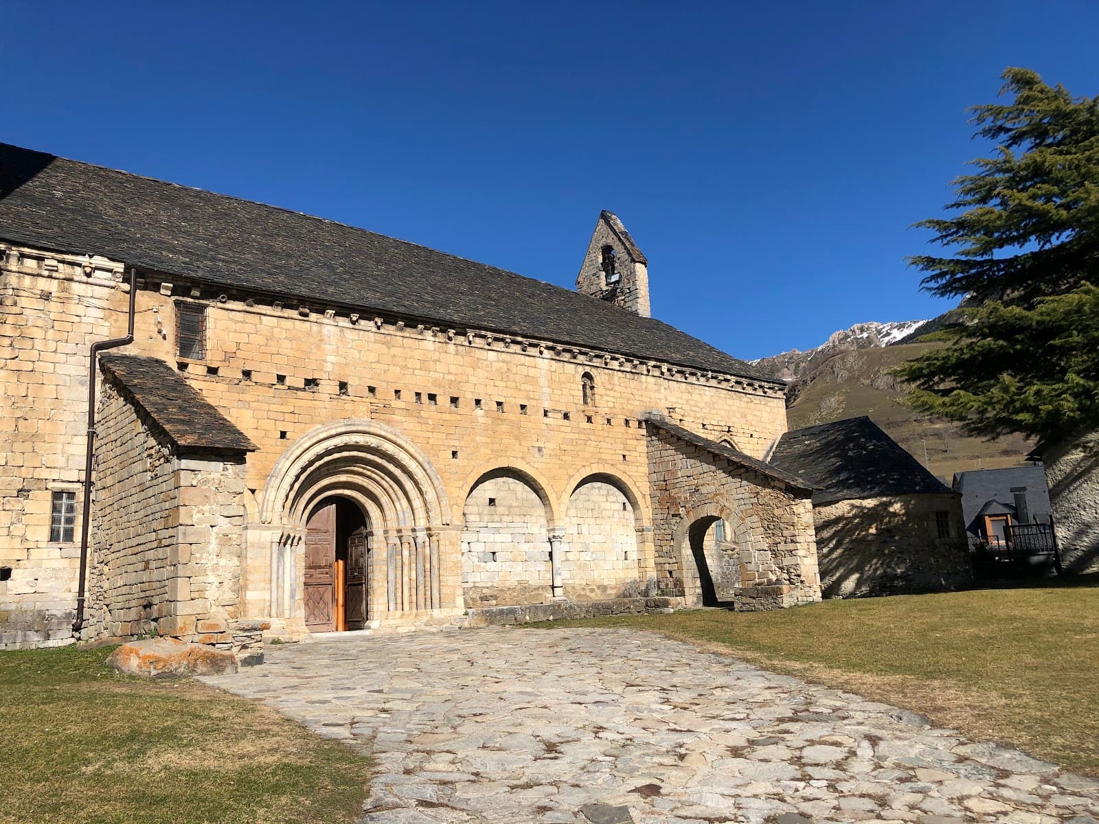 Sant Andreu de Salardú - Image 1