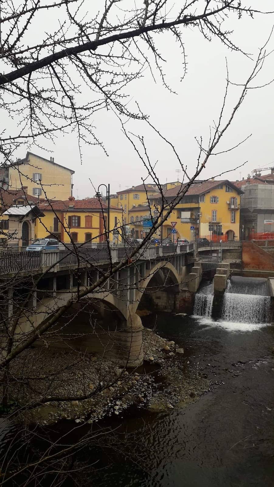 Scenic Riverfront Views