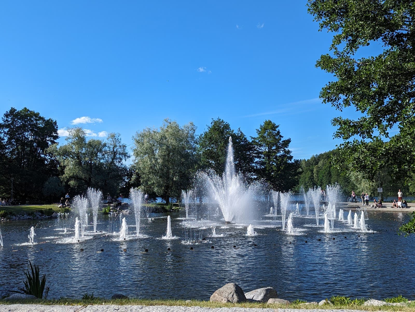 Pikku-Vesijärvi Park & Musical Fountain - Image 1
