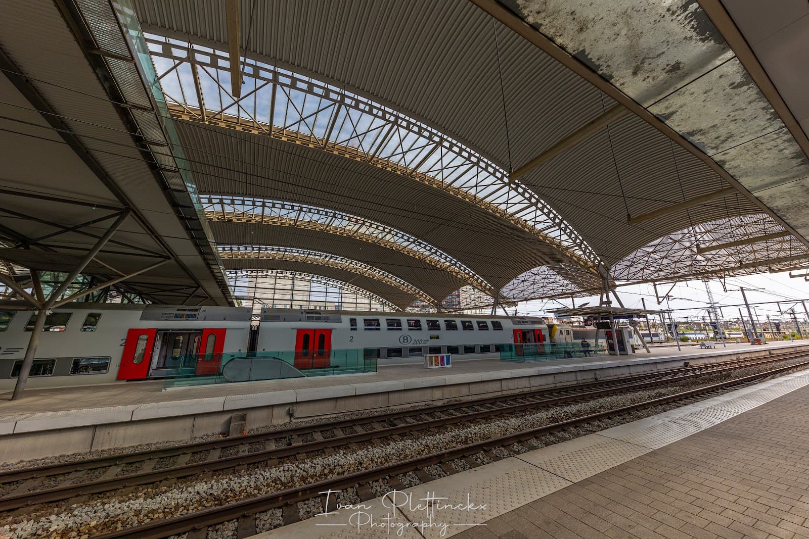 Leuven Station & Martelarenplein Leuven - Image 1