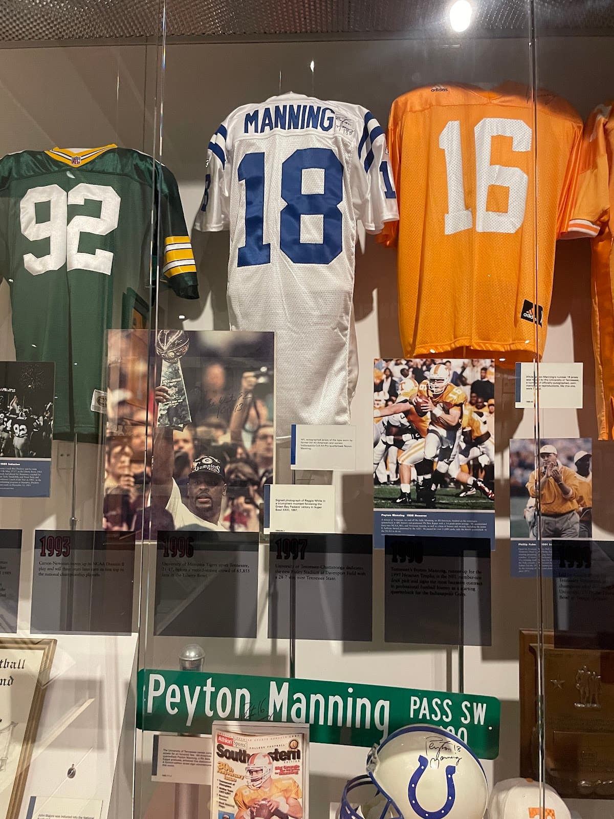 Tennessee Sports Hall of Fame - Image 1