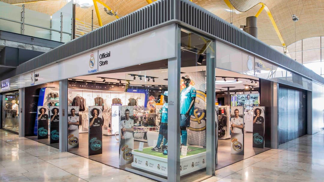 Real Madrid Official Cafe (Madrid-Barajas Airport) - Image 1