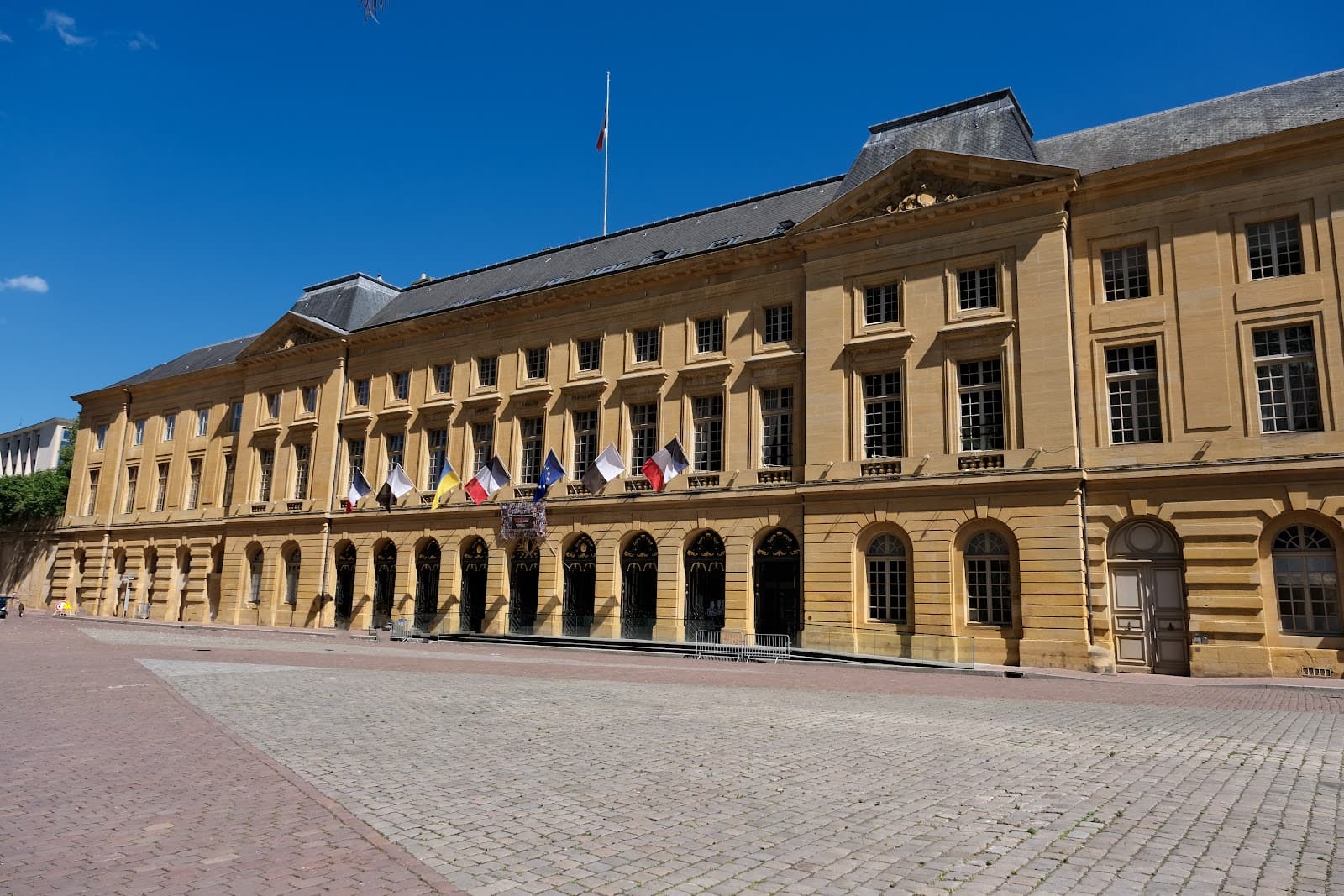 Hôtel de Ville Metz - Image 1