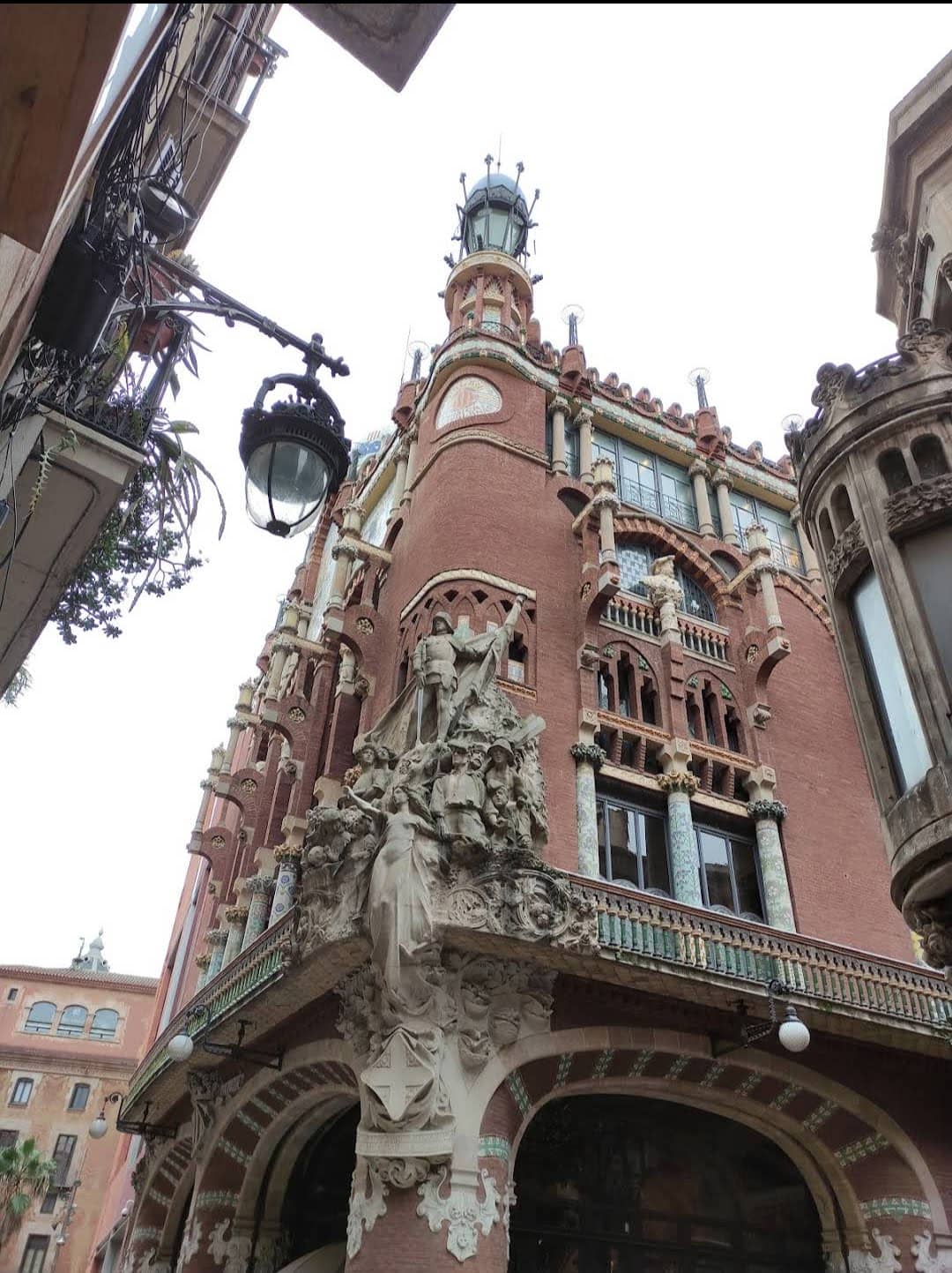 Carrer dels Cotoners & Carrer de l'Allada Vermell