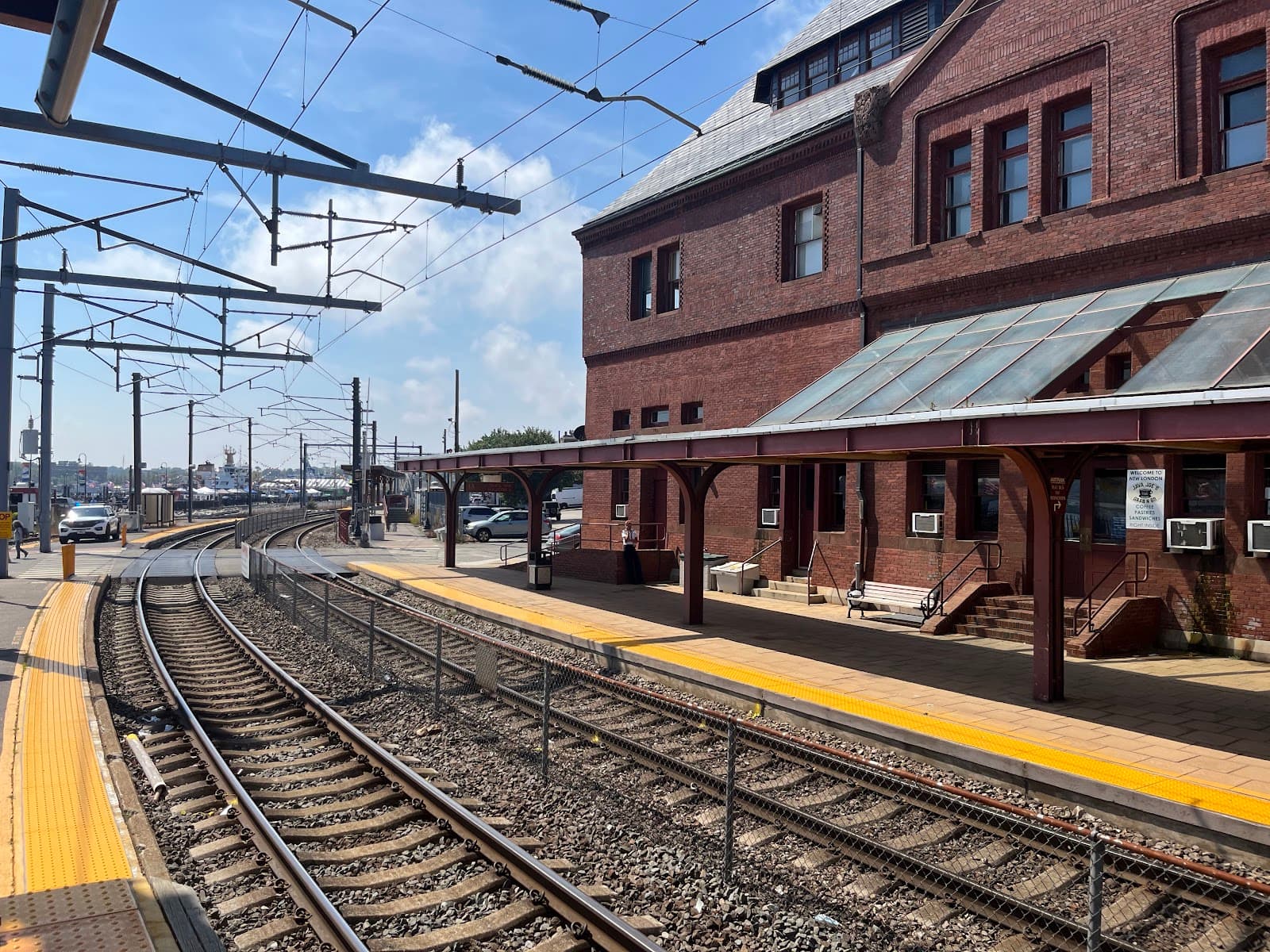 New London Union Station - Image 1