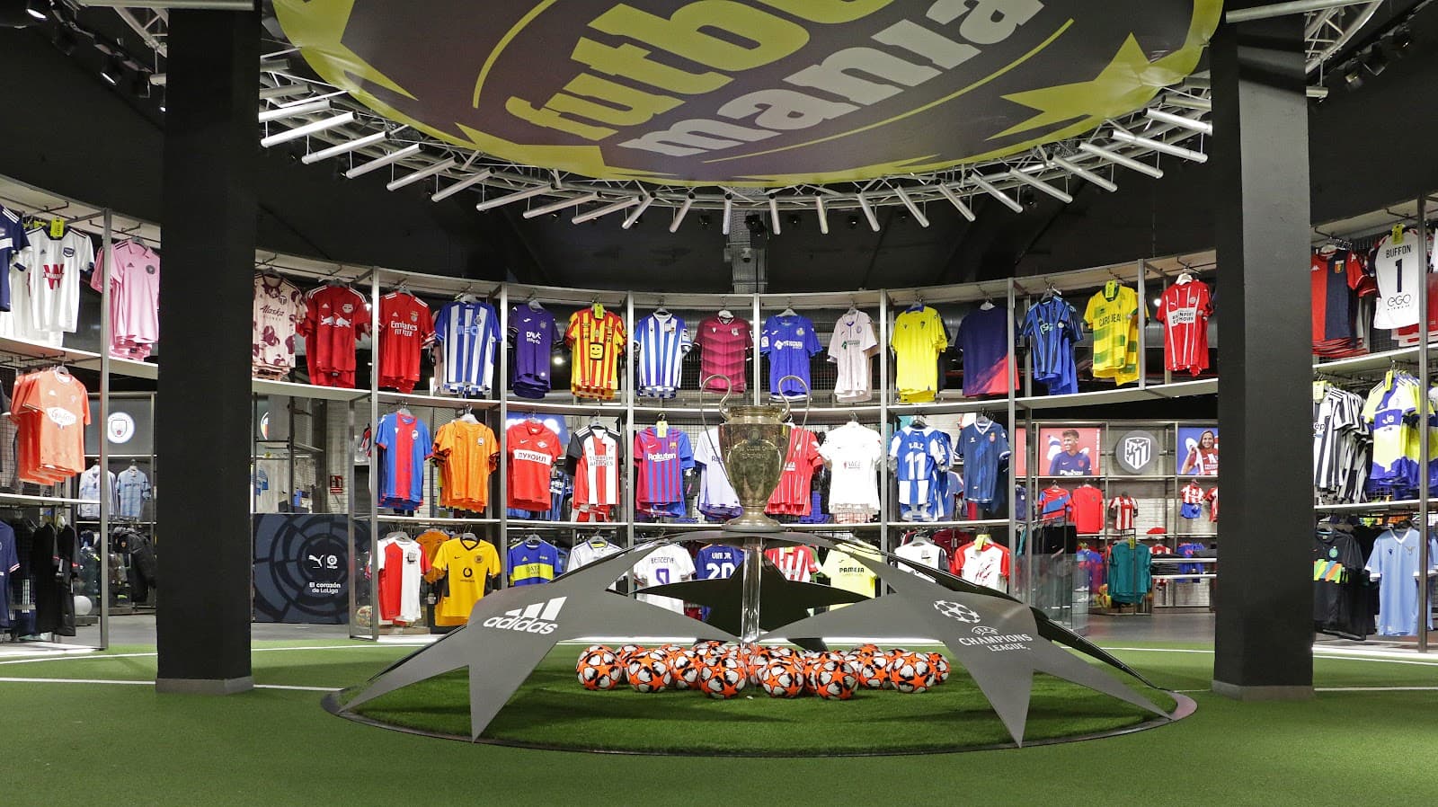 Futbol Mania Barcelona - Image 1