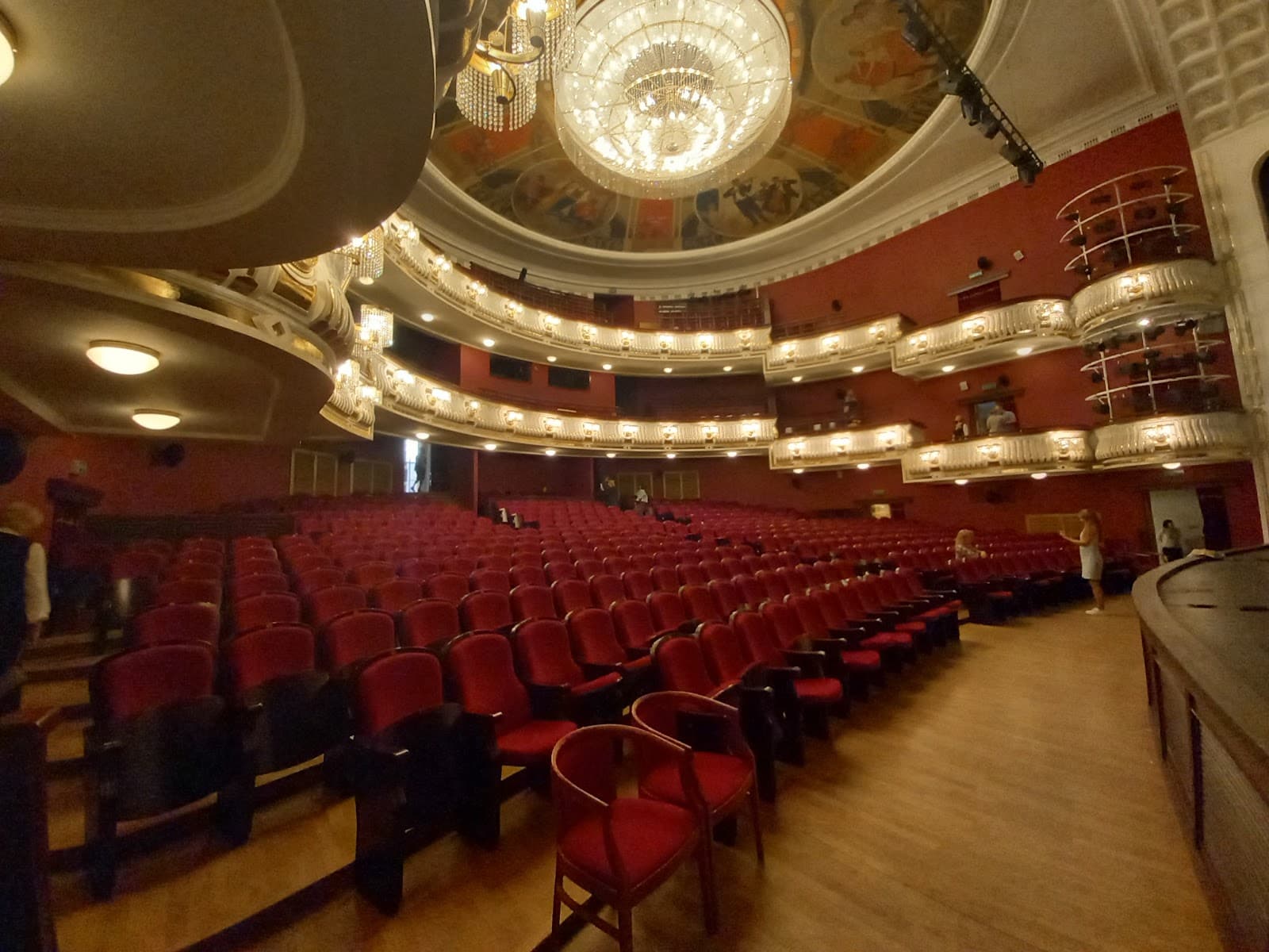 Theater Square - Image 1