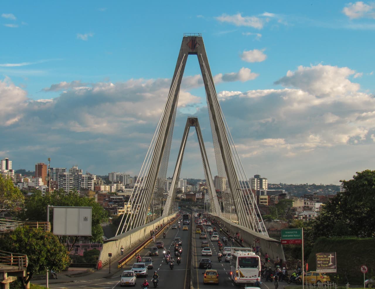 Viaducto César Gaviria Trujillo - Image 1