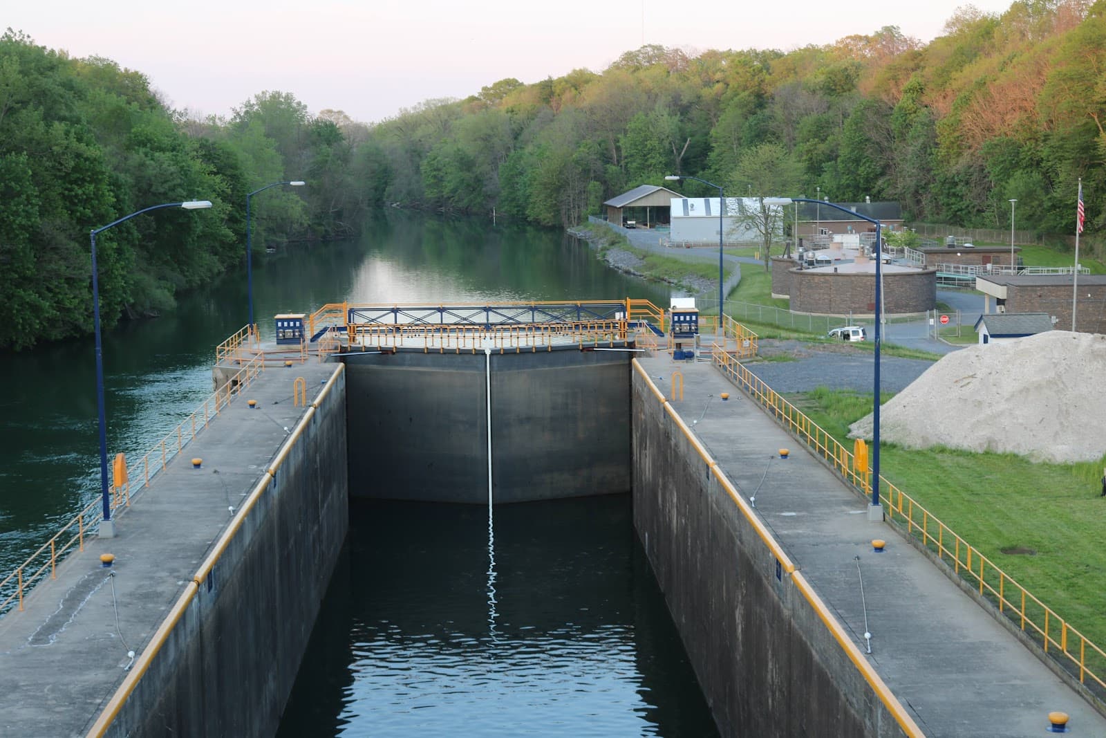 Seneca Falls Locks (Cayuga–Seneca Canal) - Image 1