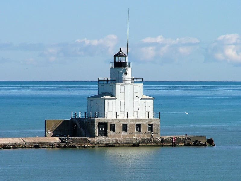 Manitowoc North Breakwater Light - Image 1