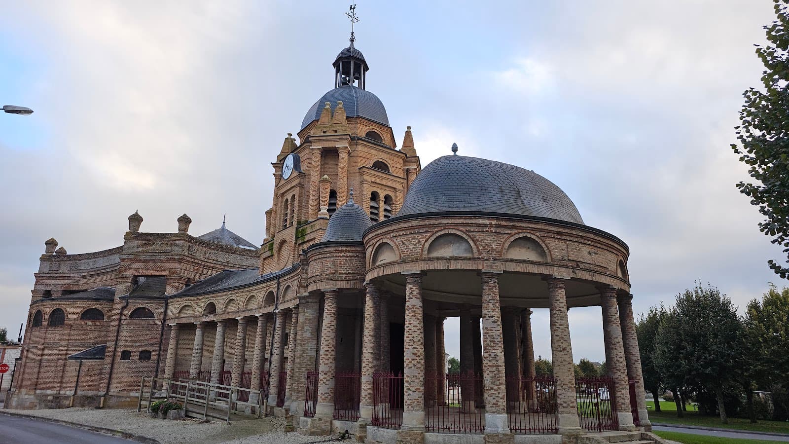 Église Saint-Didier d'Asfeld - Image 1