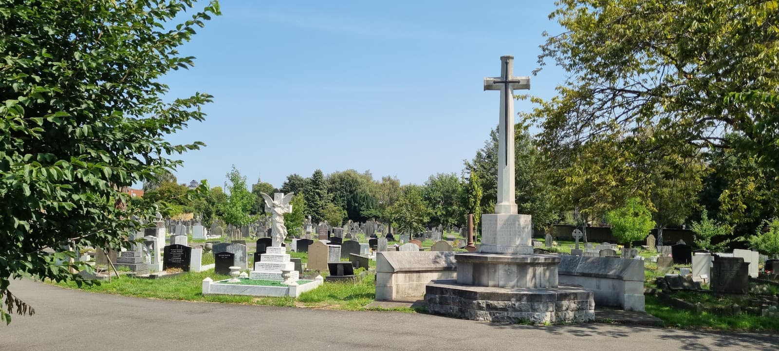 Chiswick Old Cemetery - Image 1