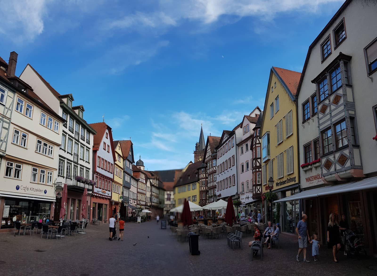 Local Boutiques & Cafes