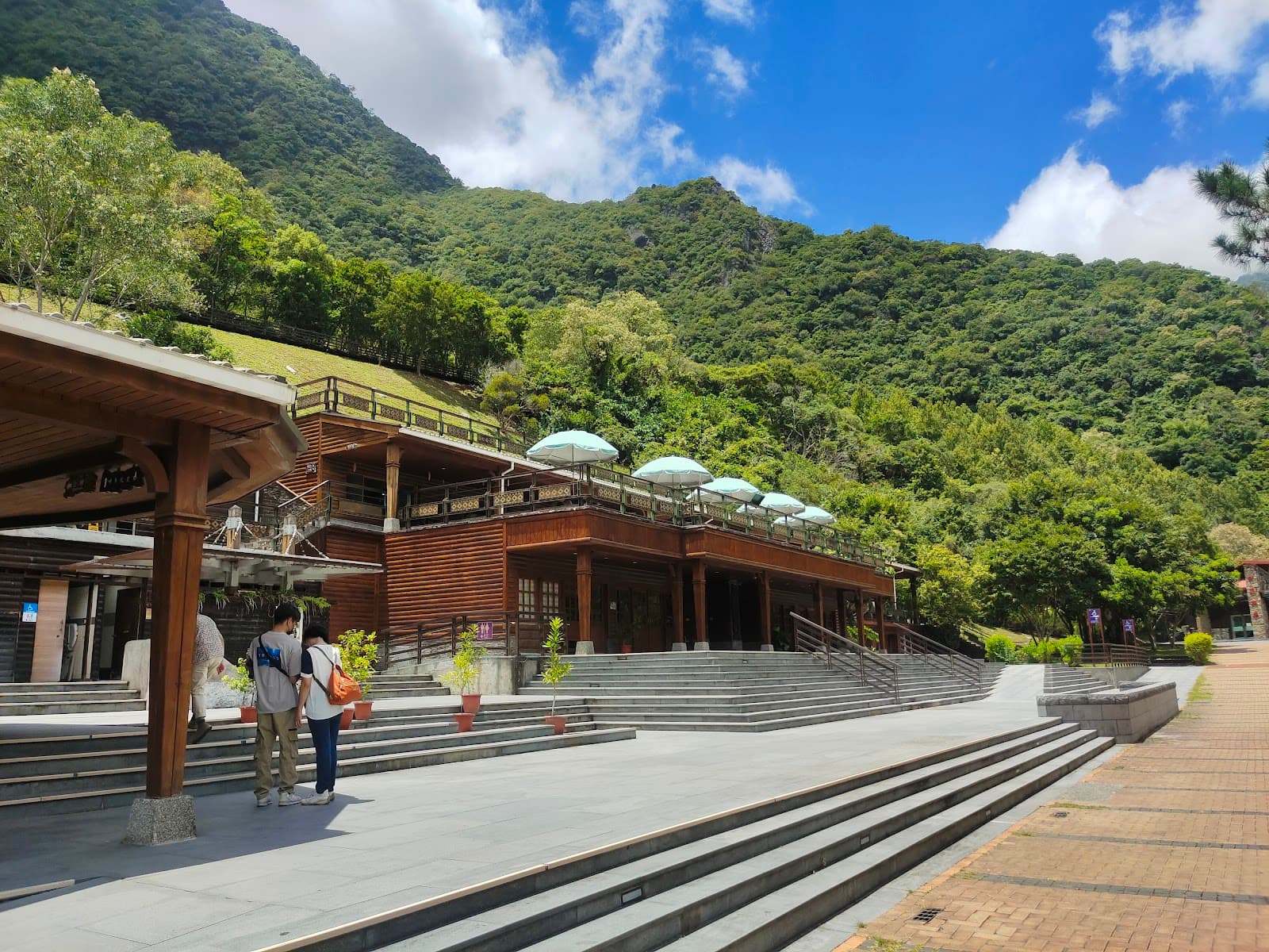 Buluowan Terrace - Image 1