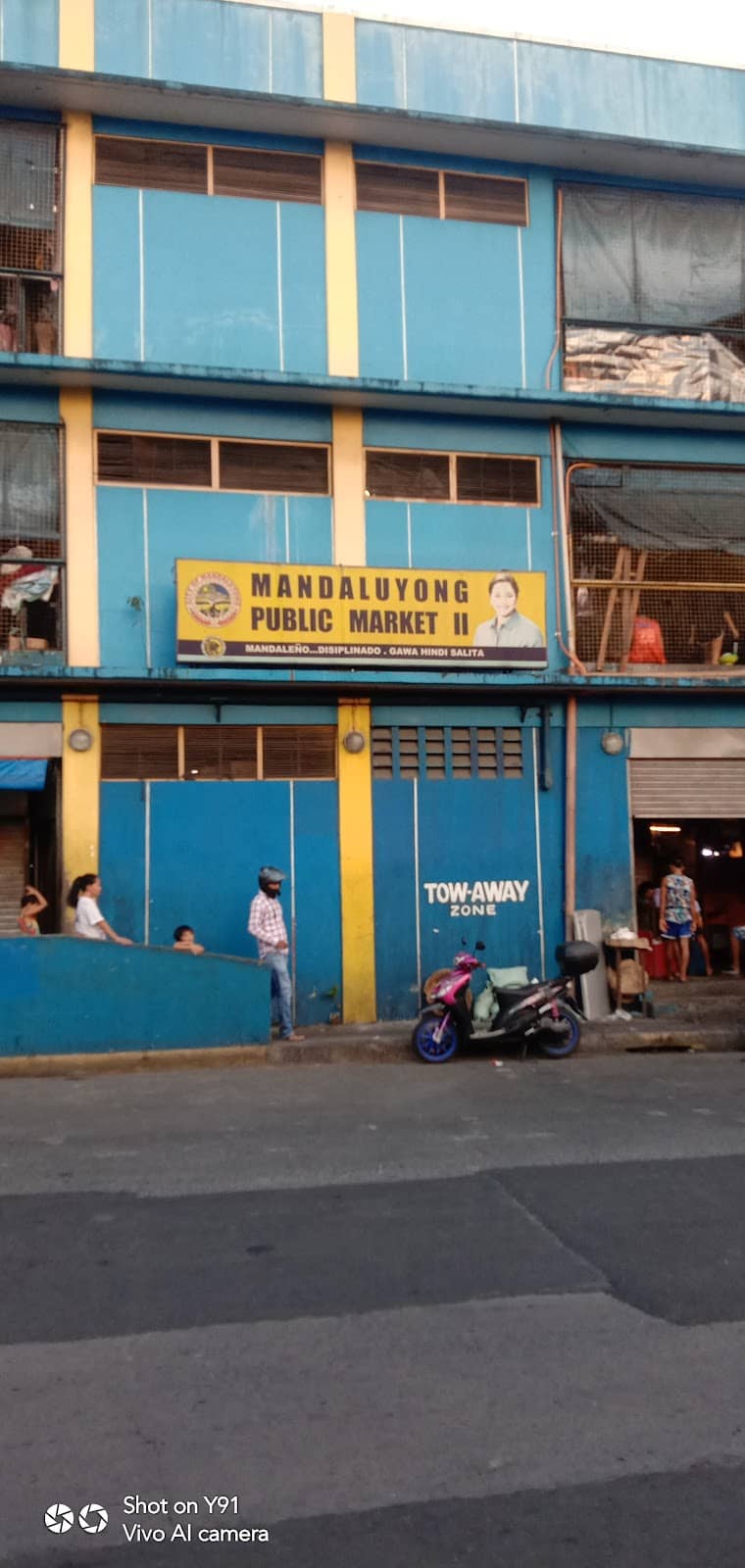 Local Delicacies & Go-to Spots