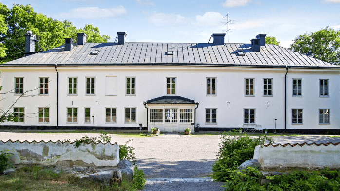Elfviks Gård - Image 1