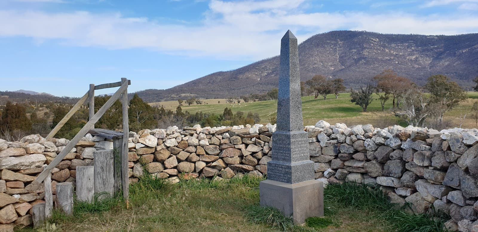De Salis Cemetery Tharwa - Image 1