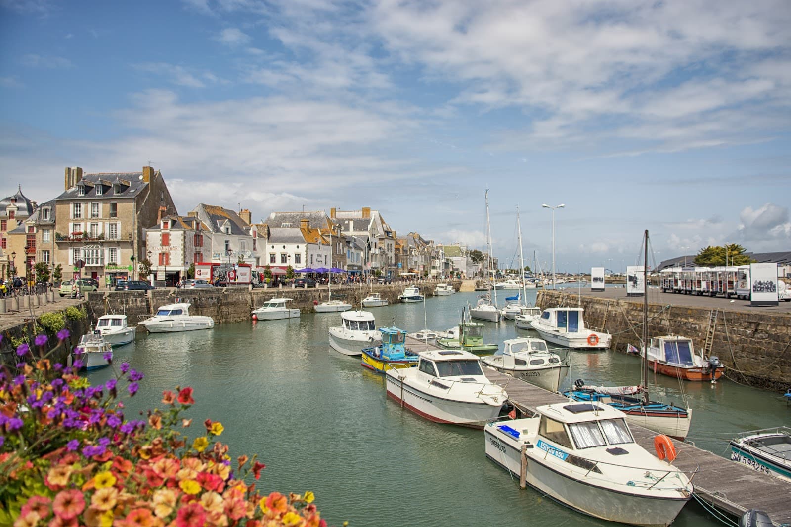 Le Croisic old port - Image 1