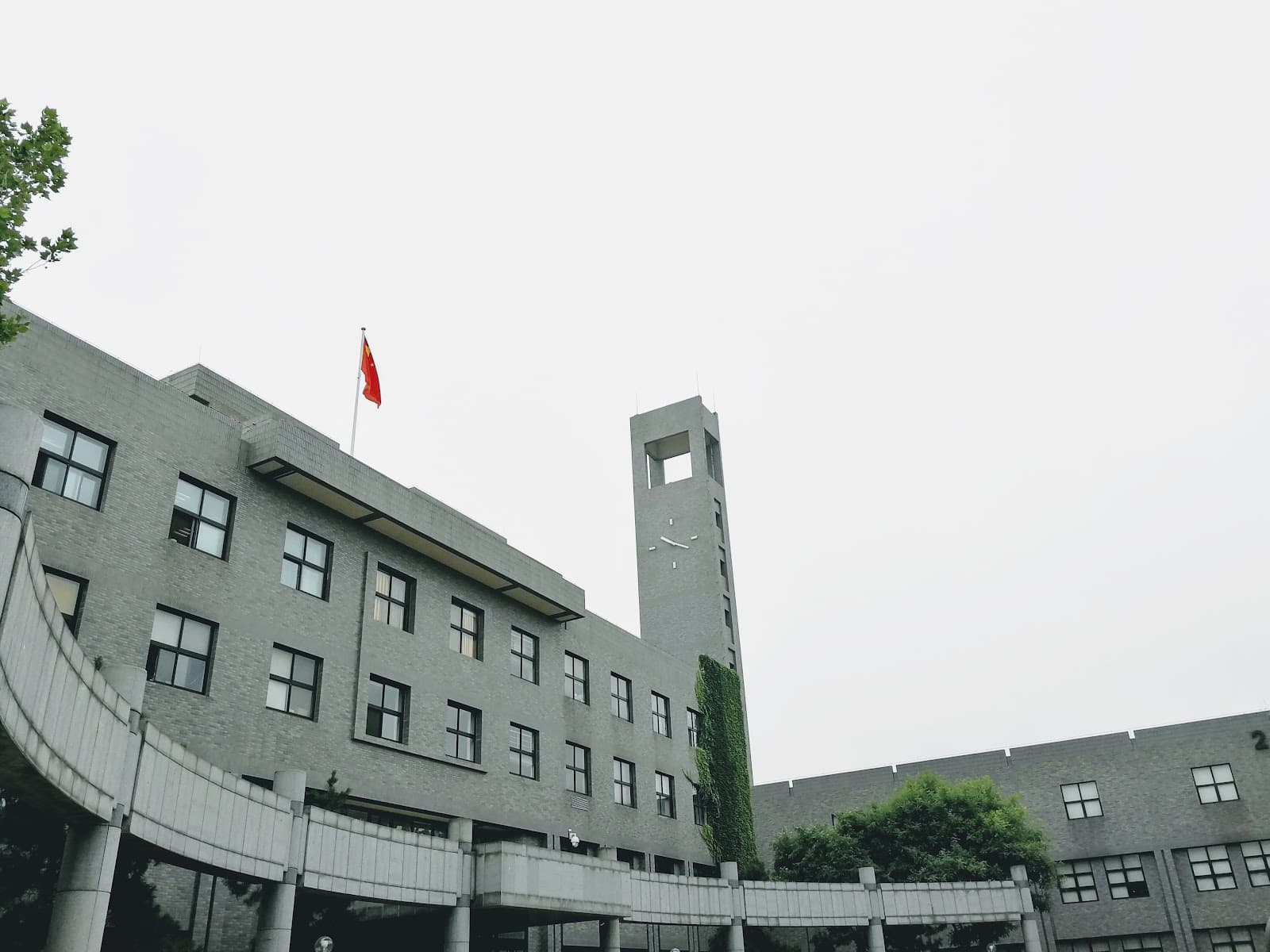 Chinese National Academy of Arts Oil Painting Institute - Image 1