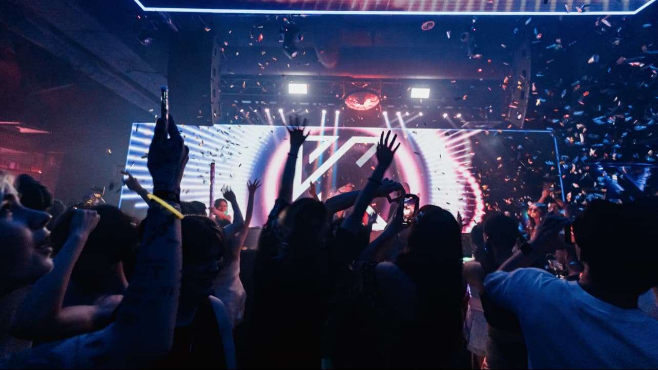 Various Locations (check for Berlin) - Image 1