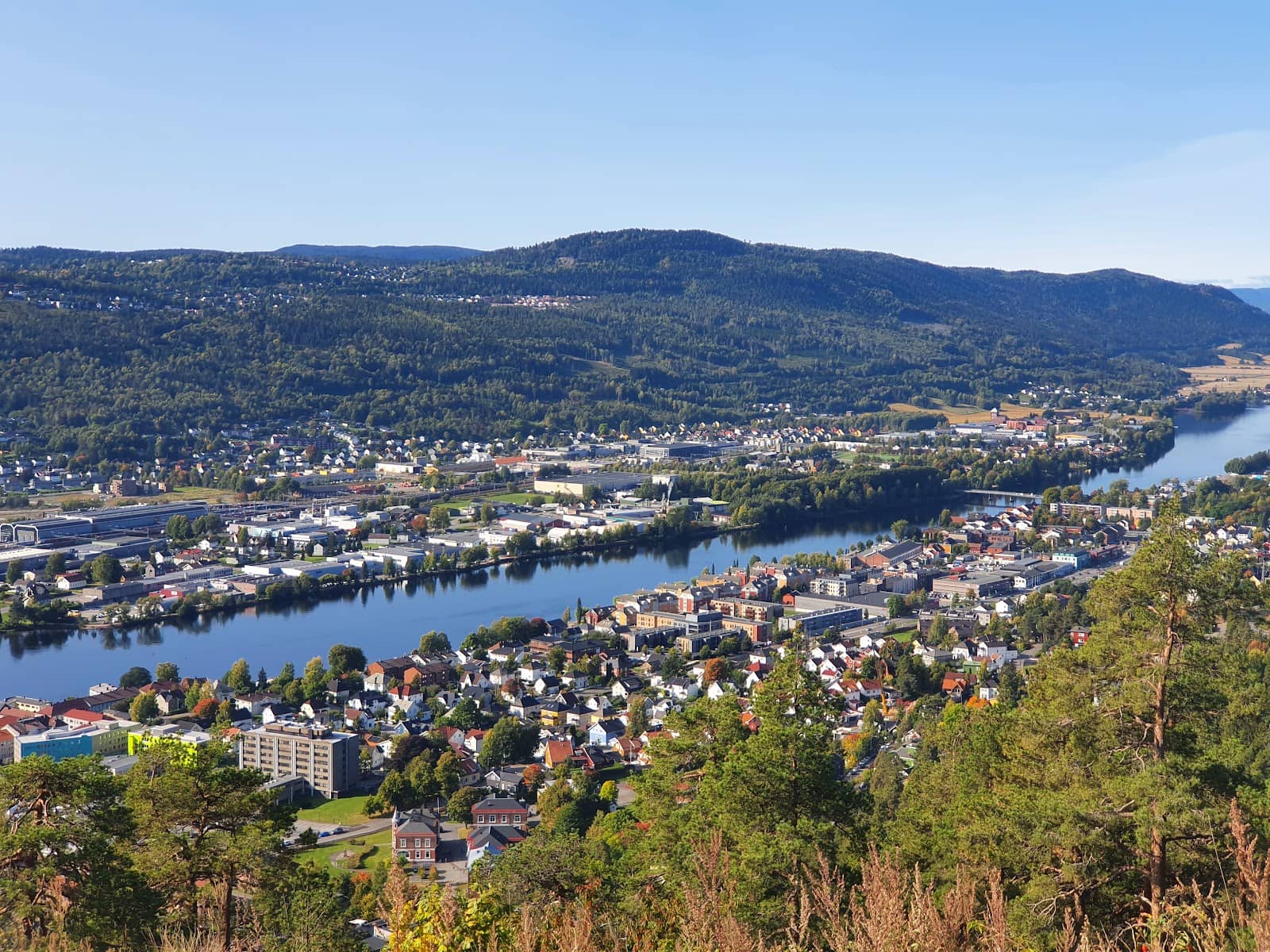 Summit Cafe & Seating