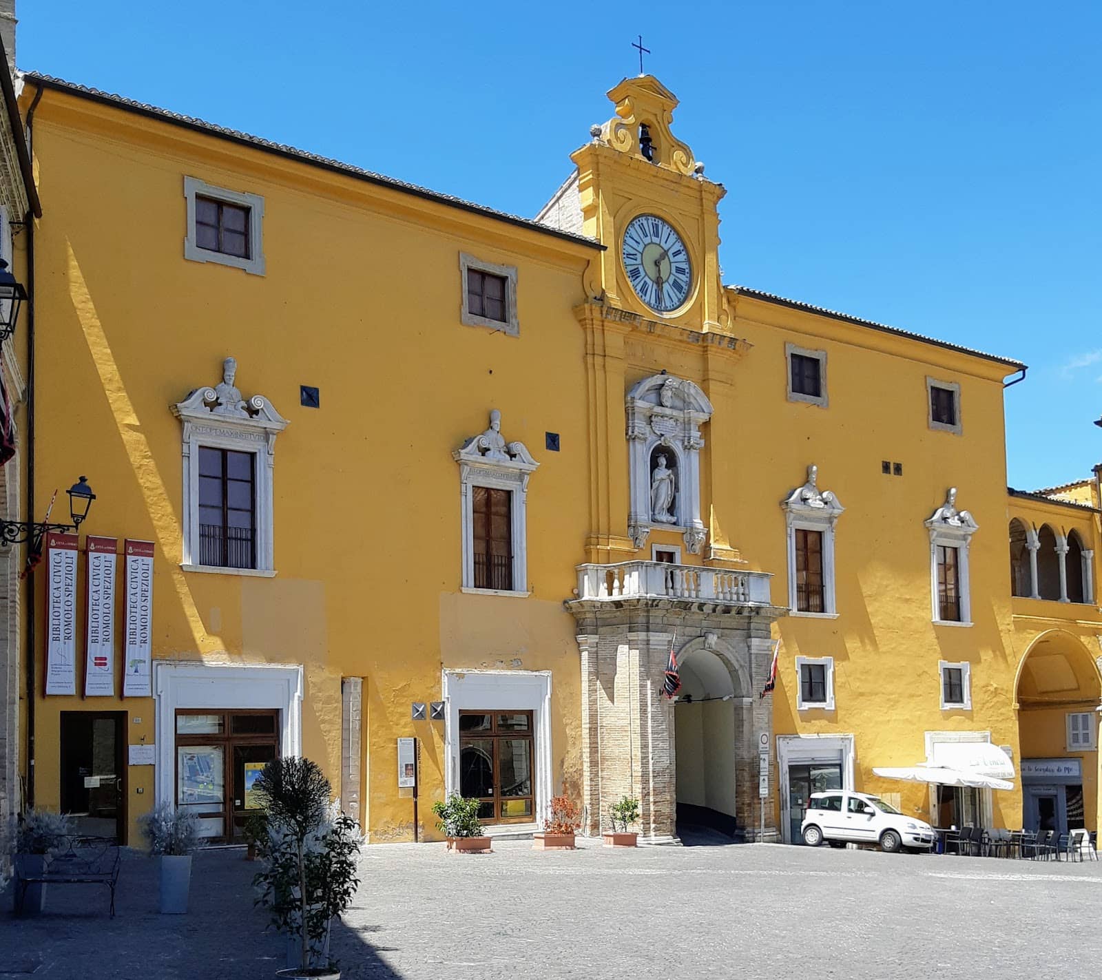 Palazzo Farnese Grandeur