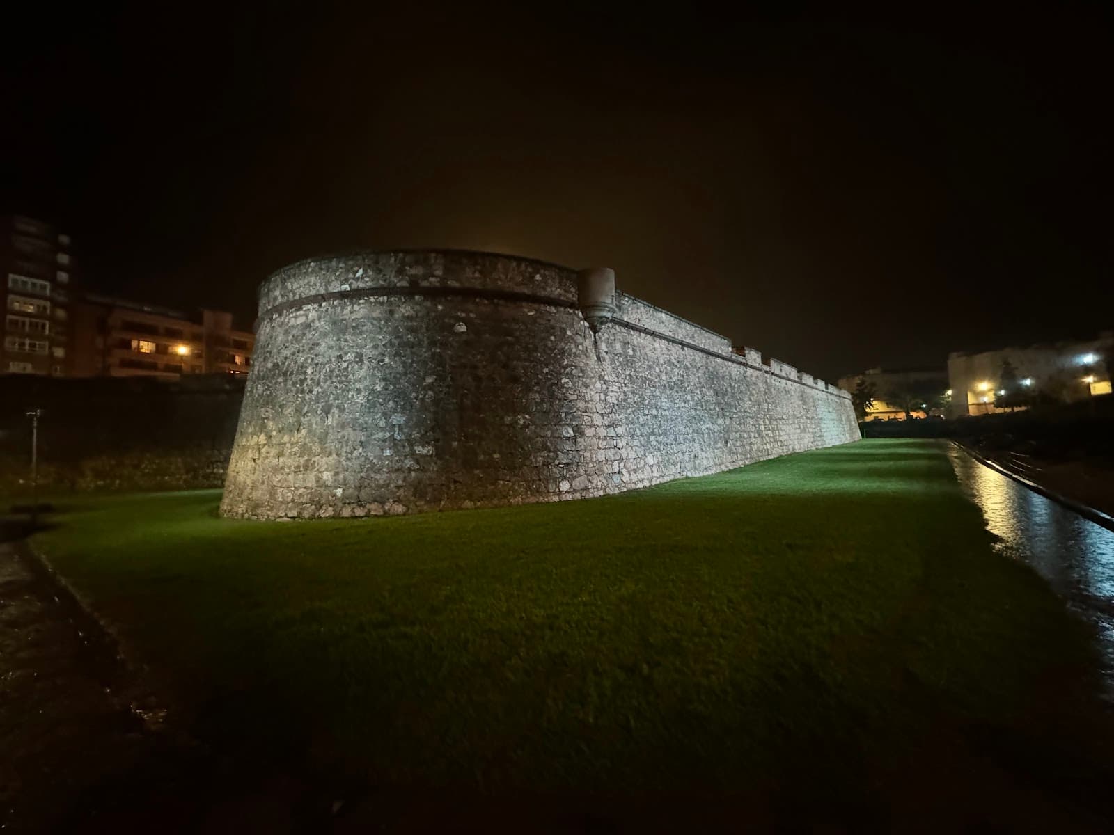 Bastioned Walls Badajoz - Image 1