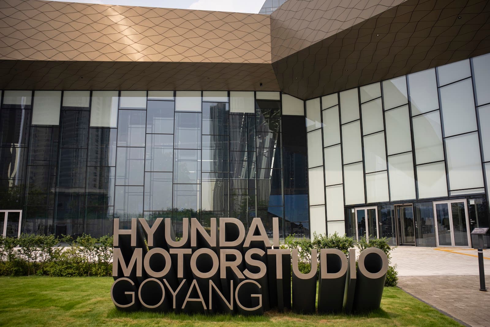 Hyundai Motorstudio Goyang - Image 1