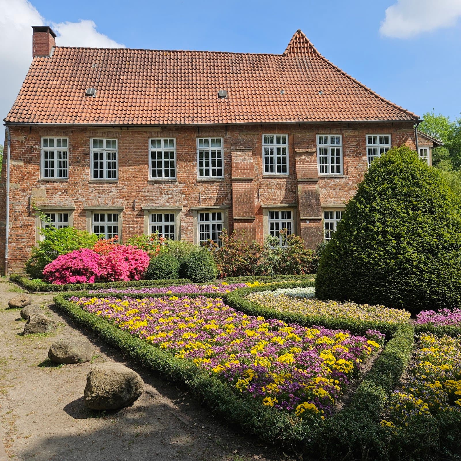 Burg Blomendal - Image 1