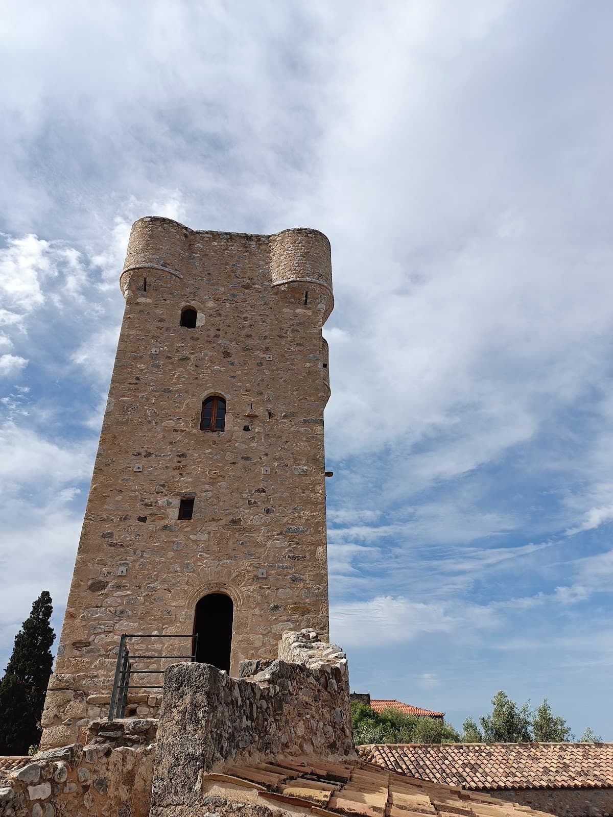 Troupakis–Mourtzinos Tower - Image 1