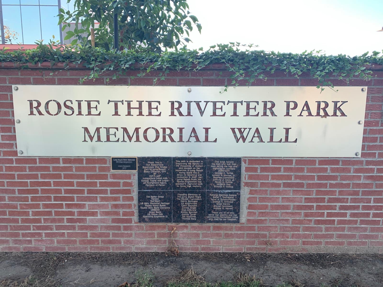 Rosie the Riveter Park Long Beach - Image 1