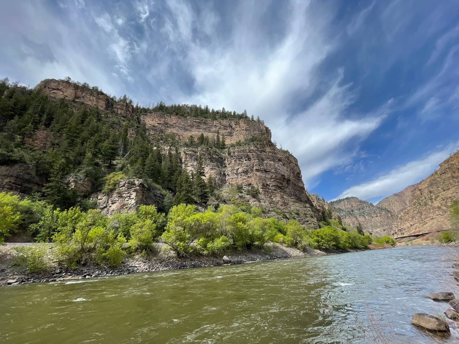 Hanging Lake Trailhead Access