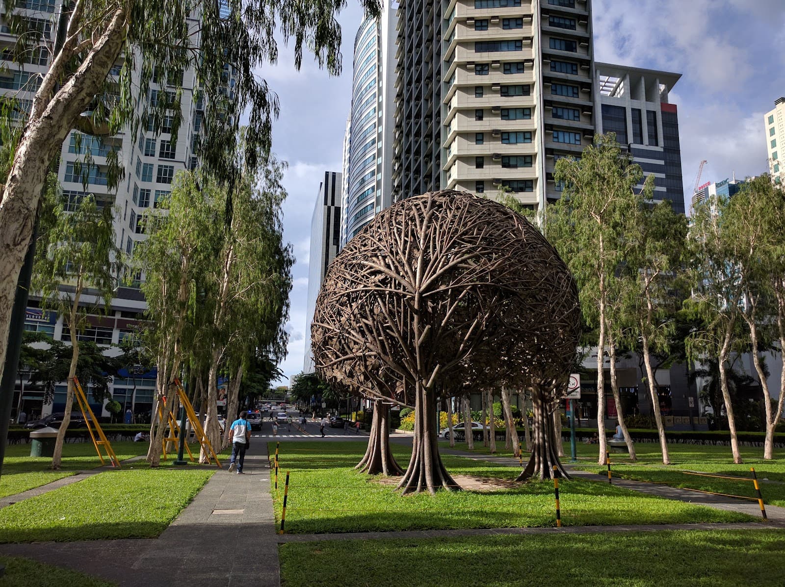 Burgos Circle Bonifacio Global City - Image 1