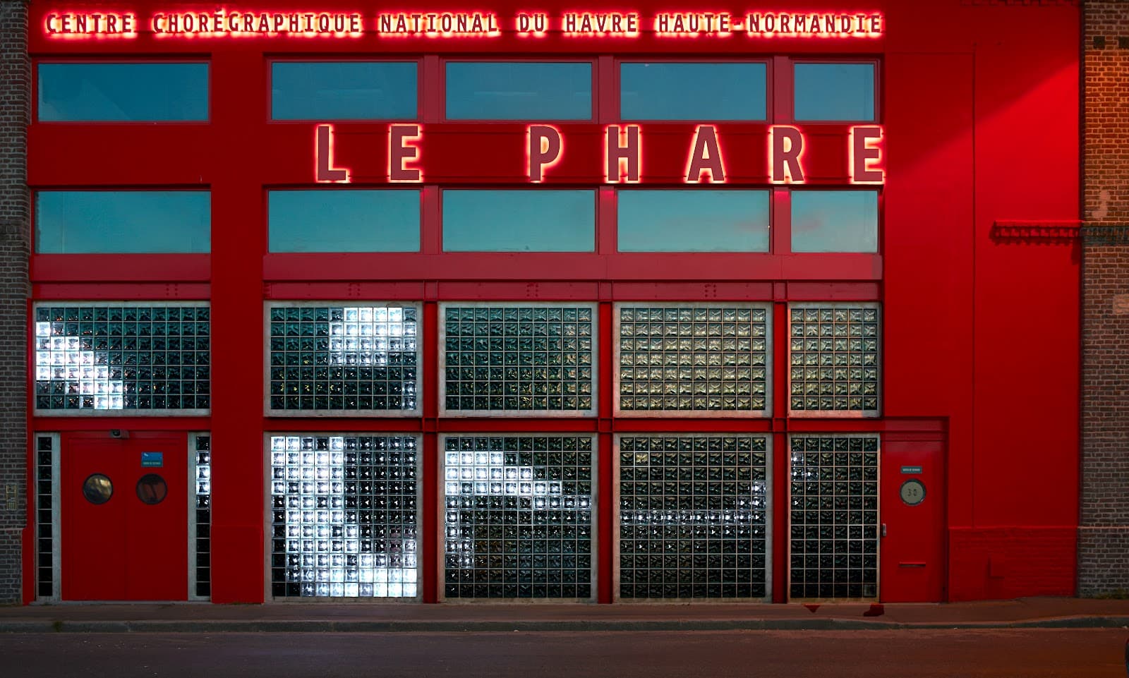 Le Phare National Choreographic Center - Image 1