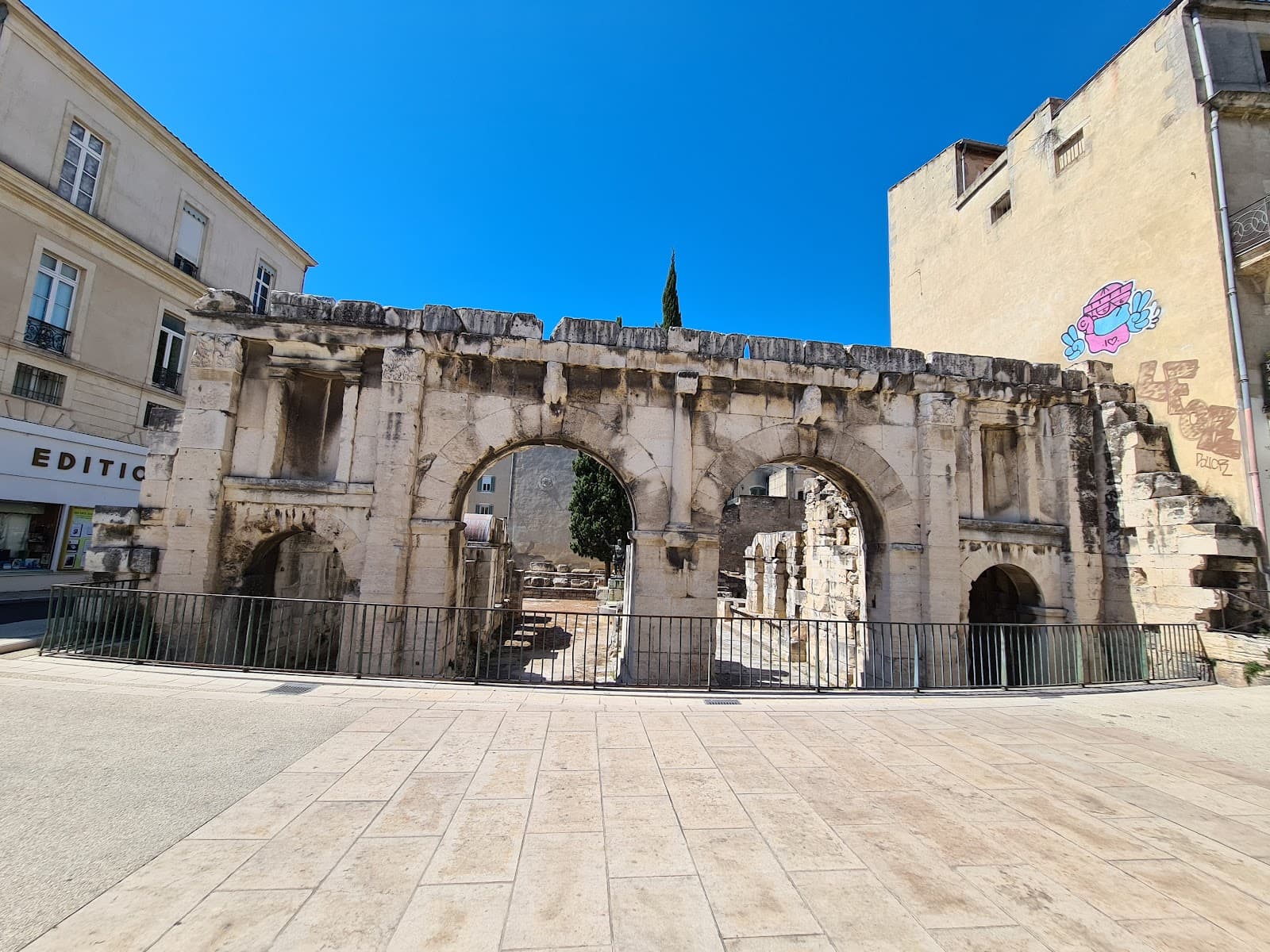 Porte d'Auguste - Image 1