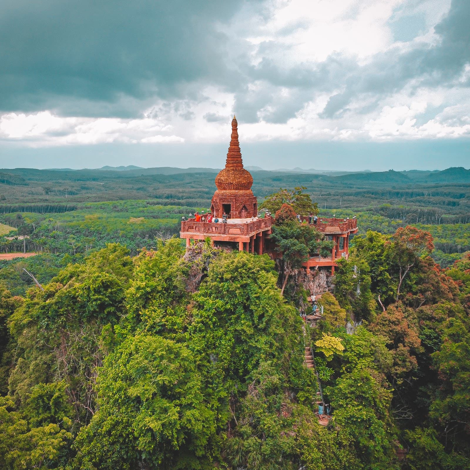 Khao Na Nai Luang Dhamma Park - Image 1